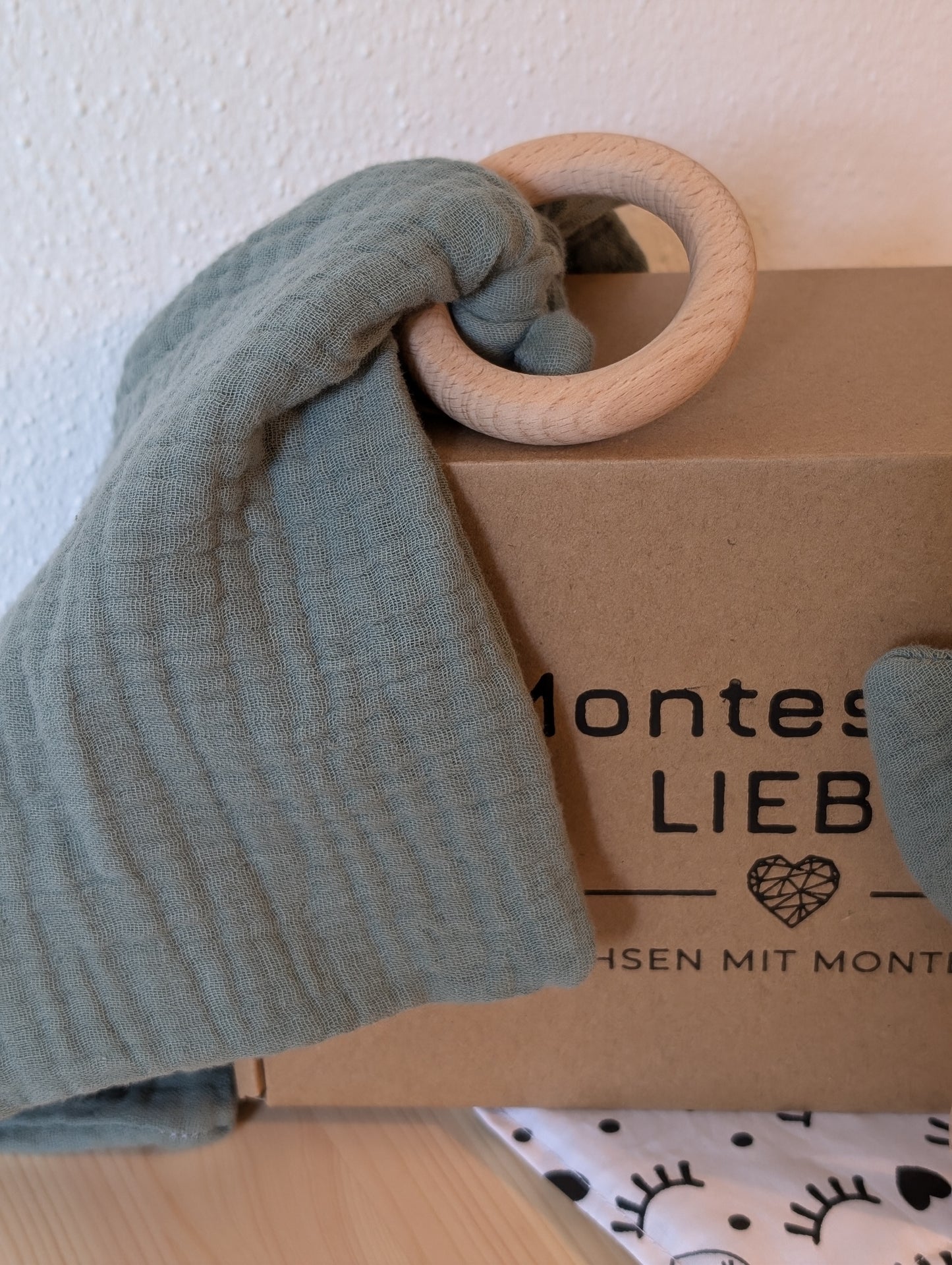 MontessoriLIEBE Geschenke-Box Olivegrün