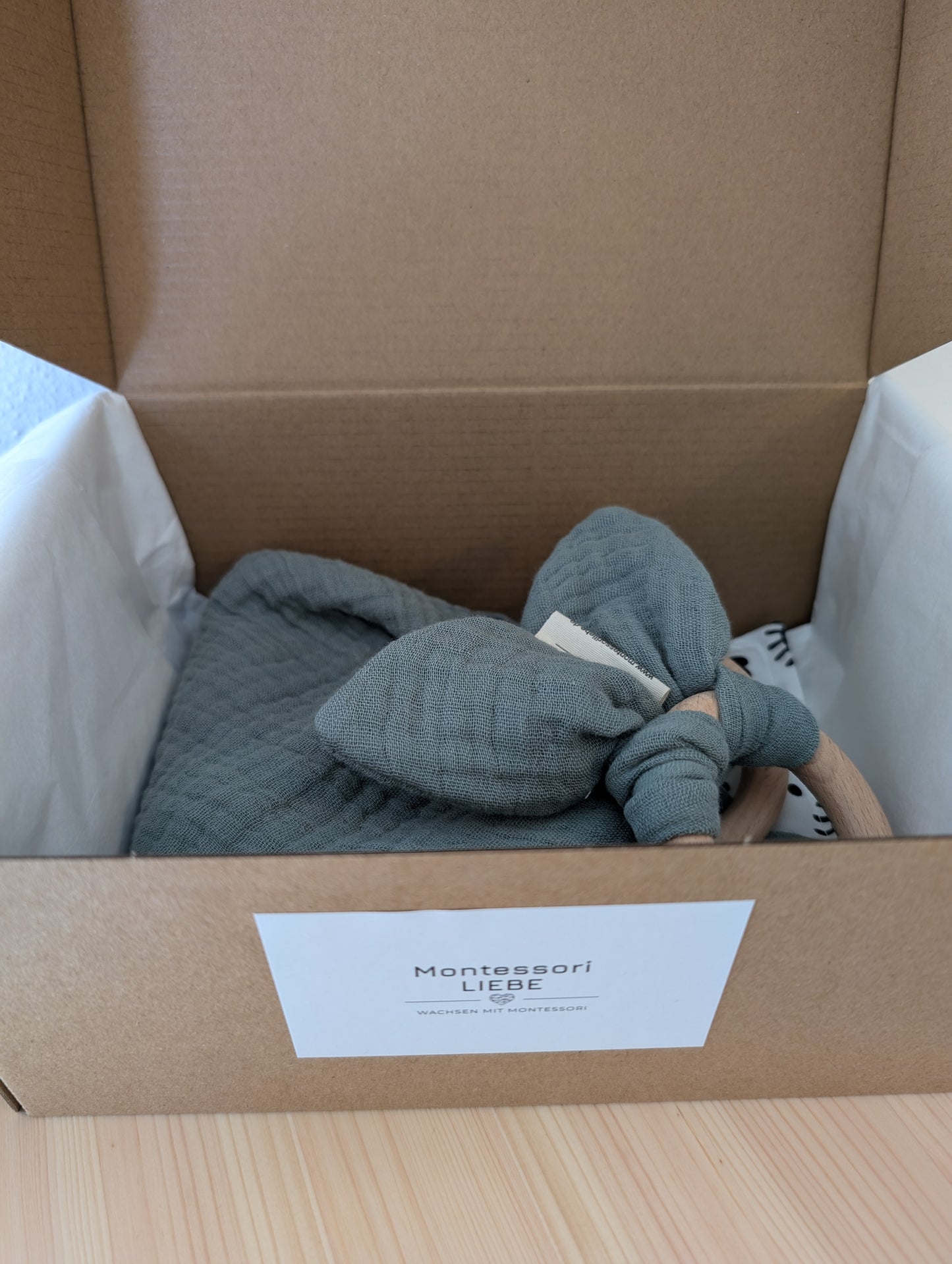 MontessoriLIEBE Geschenke-Box Olivegrün